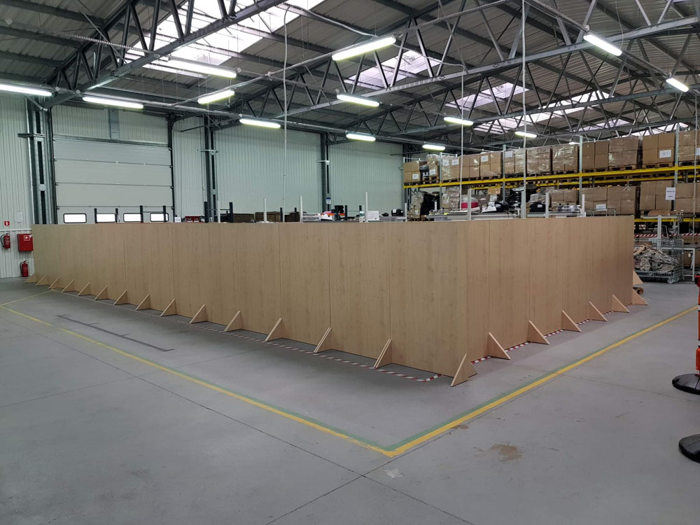 Partition walls and furniture for call centers and open spaces - 10office